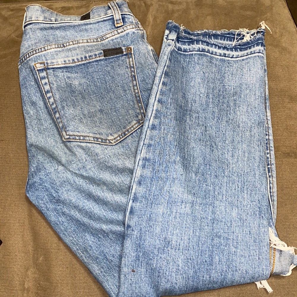 Size 28 Cropped Straight Jeans